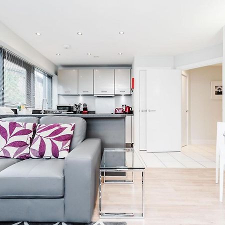Room Space Service Apartments - New Manor House Bracknell Ngoại thất bức ảnh